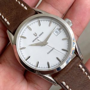 Universal Geneve Enamel Dial