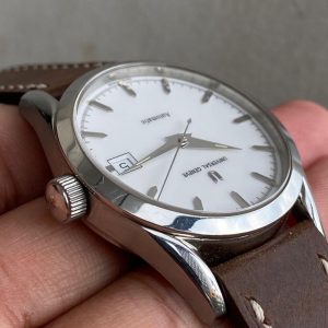 Universal Geneve Enamel Dial