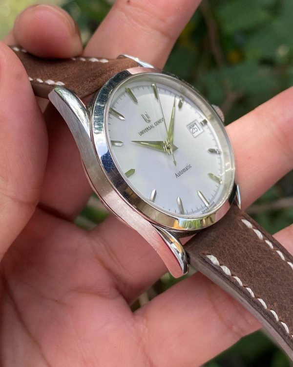 Universal Geneve Enamel Dial