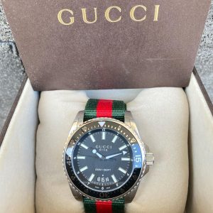 Gucci Dive