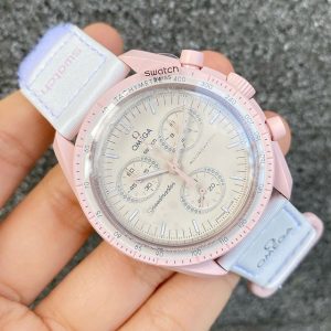 Omega Moonswatch Venus