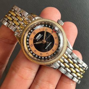 Oris Pointerdate Bulleye