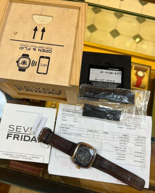 Jual Jam Vintage Seven Friday M2B/01