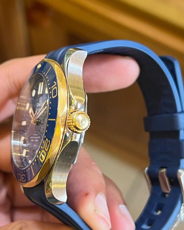 Jual Jam Vintage Omega Seamaster 300 CO-AXIAL BLUE-GOLD