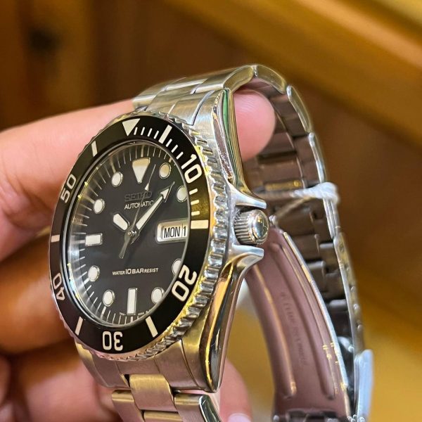 Jual Jam Vintage Seiko SKX023 Mid Size right